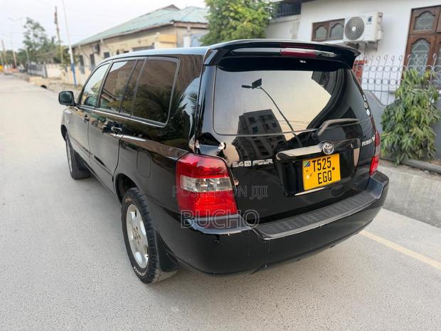 Toyota Kluger 2005 Black