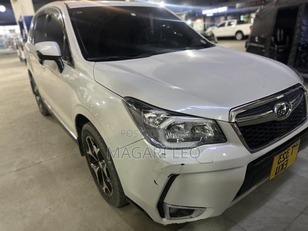 Subaru Forester 2.0XT Premium 4dr SUV AWD (2.0L 4cyl Turbo CVT) 2014
