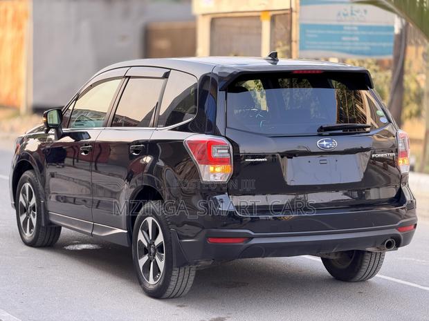 Subaru Forester 2016 Black