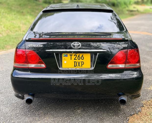 Toyota Crown Royale 2005 Black