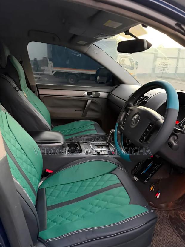 Volkswagen Touareg 2008 Blue