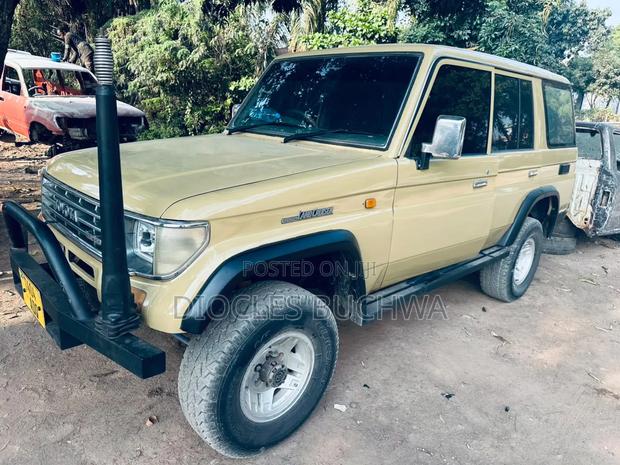 Toyota Land Cruiser Prado 1992 Gray