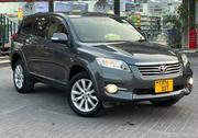 Toyota Vanguard 2010 Gray for sale