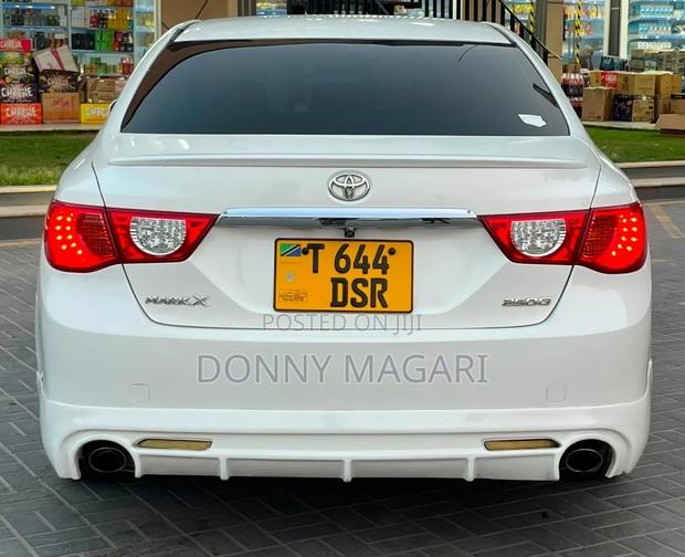 Toyota Mark X 2012 White