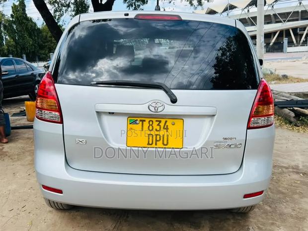Toyota Corolla Spacio 2005 Silver
