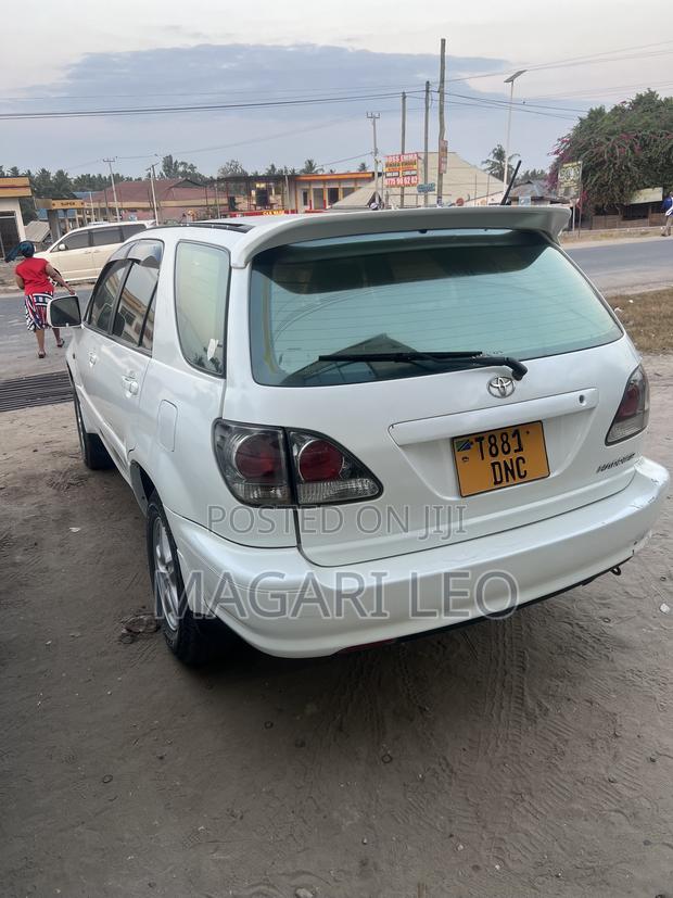Toyota Harrier 2.4 2005 White
