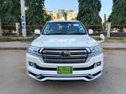 Toyota Land Cruiser 4.6 V8 ZX 2018 White for sale