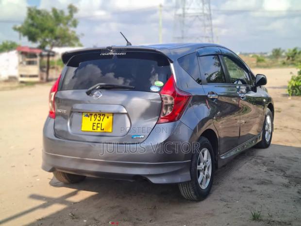Nissan Note 2013 Gray
