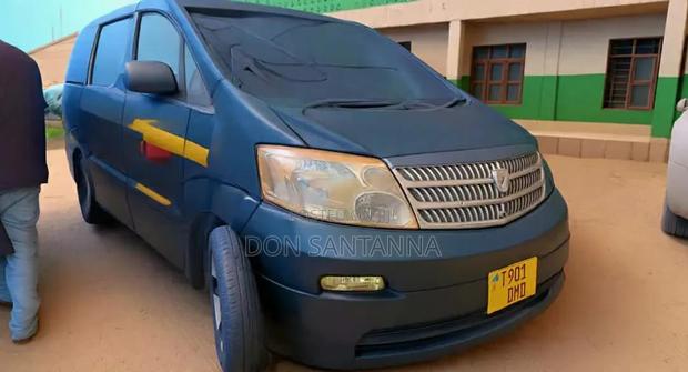 Toyota Alphard 2004 Black
