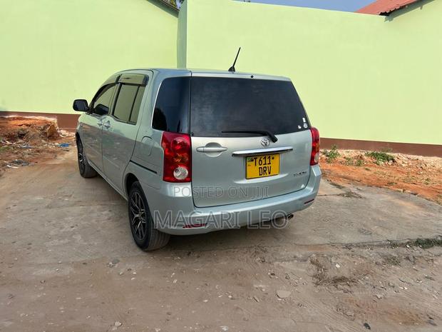 Toyota Raum 1.5 FWD 2005 Blue