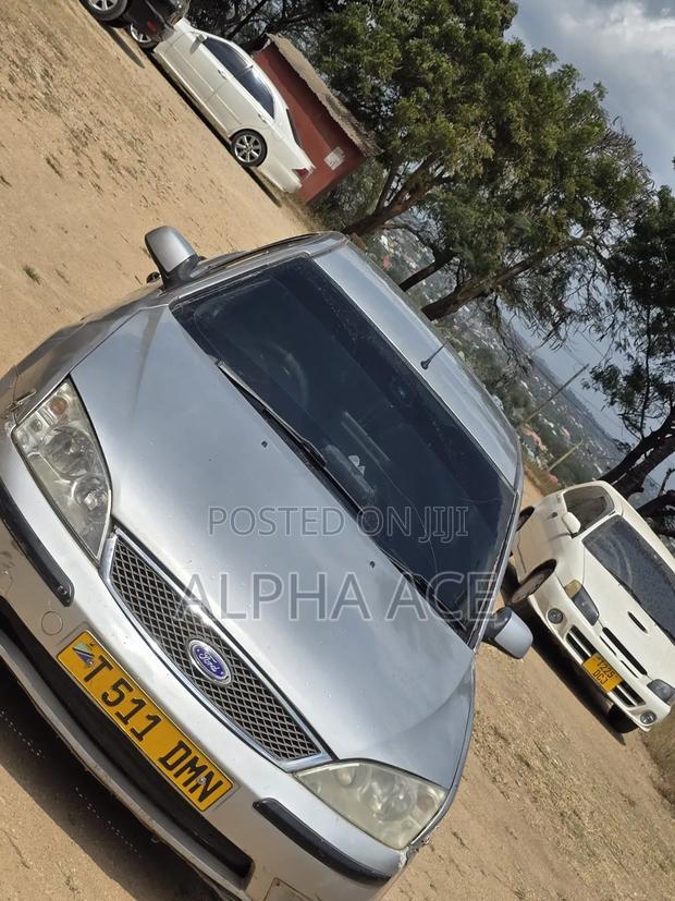 Ford Mondeo 2005 Silver