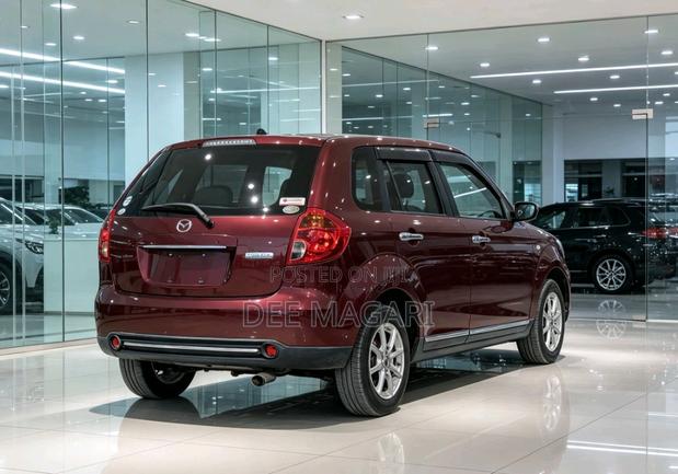Mazda Verisa 2012 Red