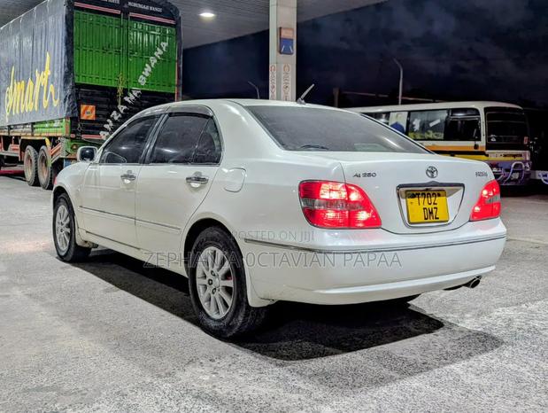 Toyota Brevis 2003 White