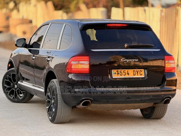 Porsche Cayenne 2007 Black