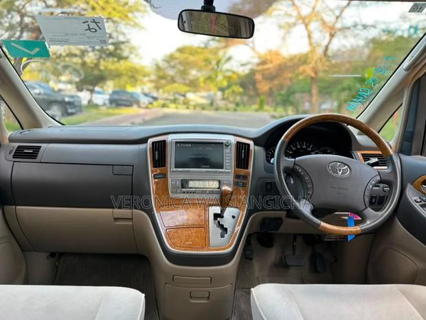 Toyota Alphard 2005 White