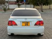Toyota Crown Royale 2005 White for sale