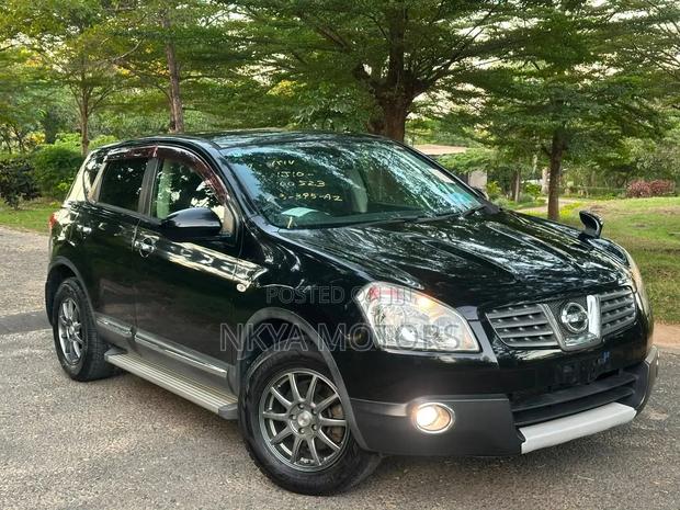 Nissan Dualis 2012 Black