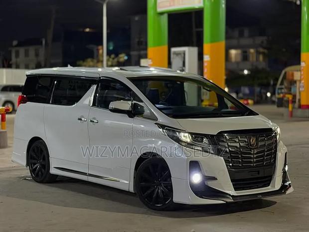 Toyota Alphard 2017 White