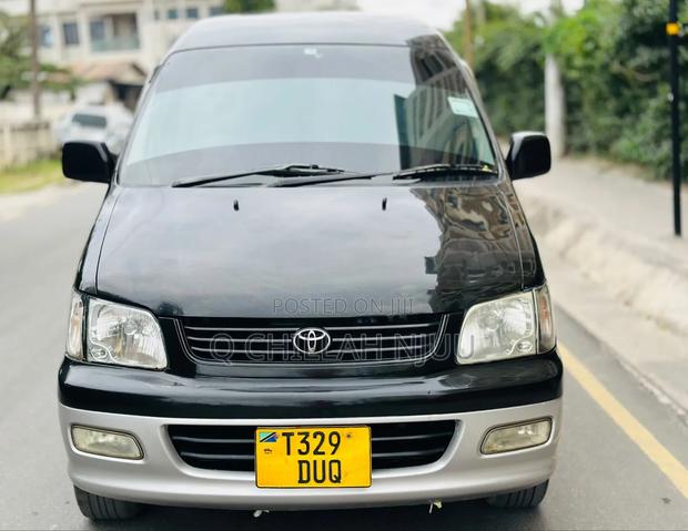 Toyota LiteAce Noah 1999 Black