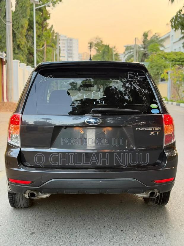 Subaru Forester 2010 Gray