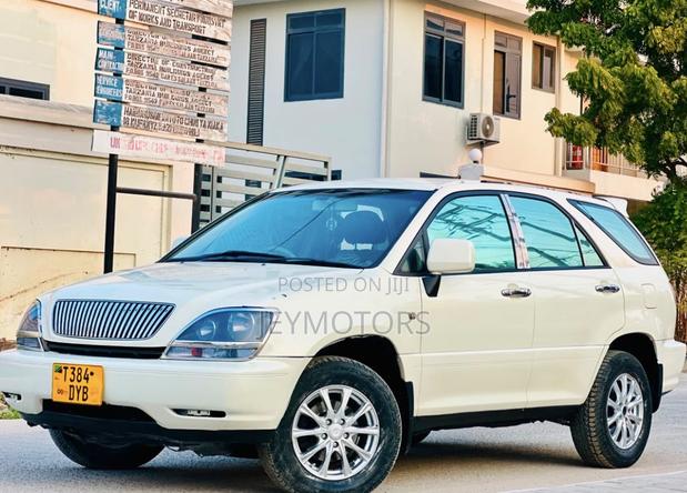 Toyota Harrier 2003 White