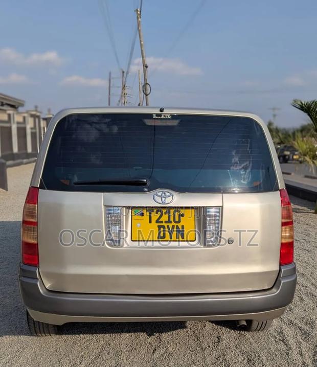 Toyota Succeed 2006 Silver