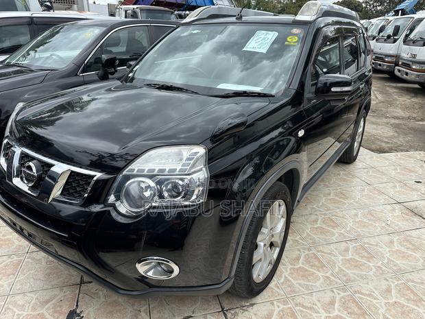 Nissan X-Trail 2.0 Petrol XE 2012 Black