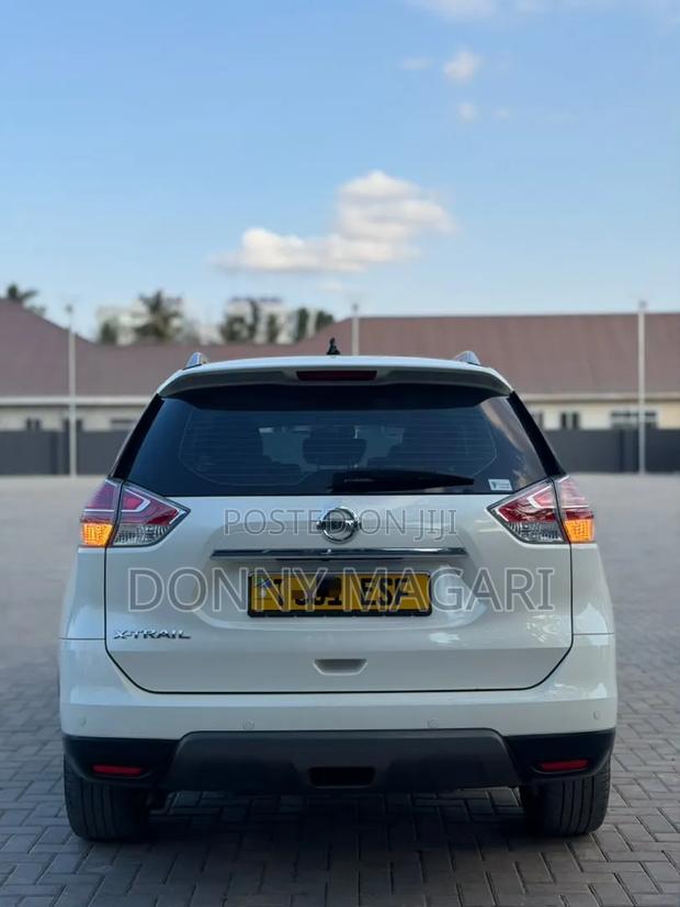 Nissan X-Trail 2016 White