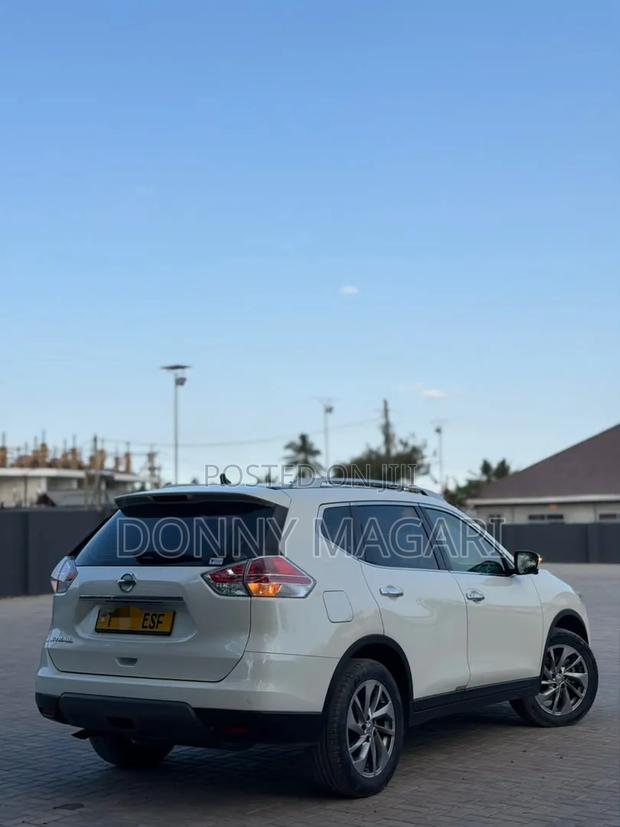 Nissan X-Trail 2016 White