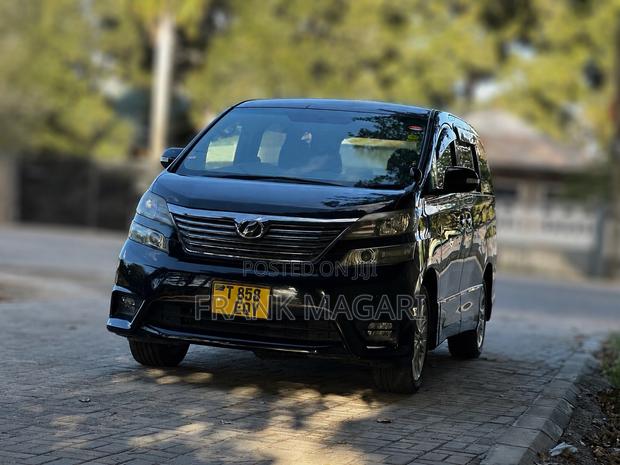 Toyota Vellfire 2008 Black
