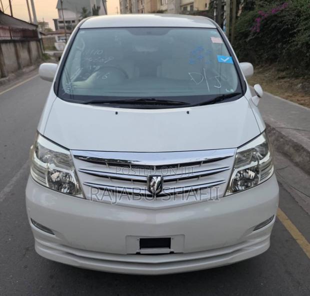 Toyota Alphard 2.4 Petrol AWD 2007 White