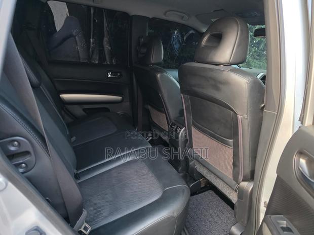 Nissan X-Trail 2.0 Petrol XE 2011 Silver