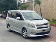 Toyota Noah 2008 Silver for sale