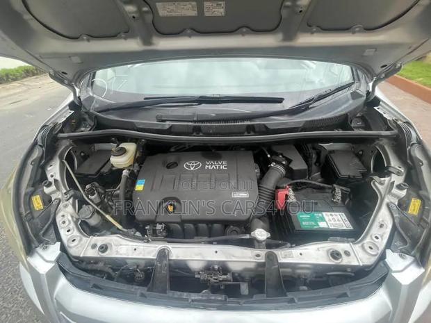 Toyota Noah 2008 Silver