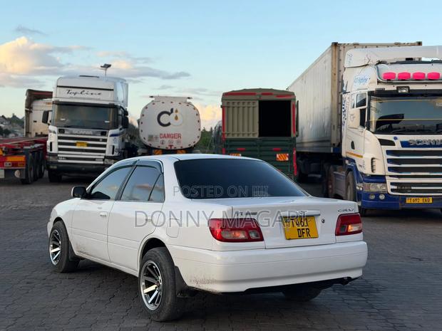 Toyota Carina 2001 White