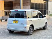 Toyota Sienta 2005 Silver for sale