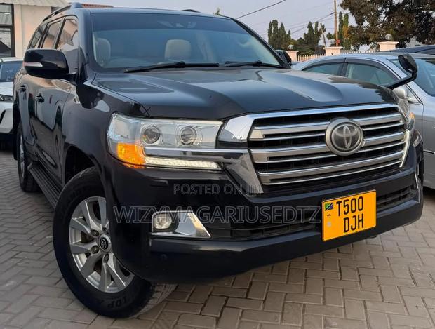 Toyota Land Cruiser 2016 Matt Black