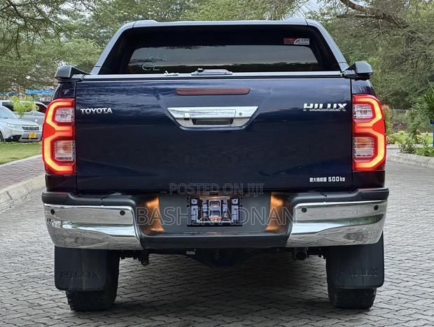 Toyota Hilux 2.4 Diesel 2020 Blue