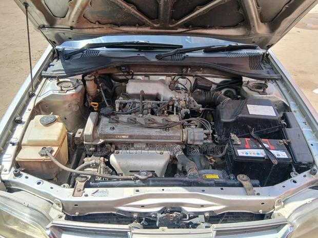 Toyota Carina 2001