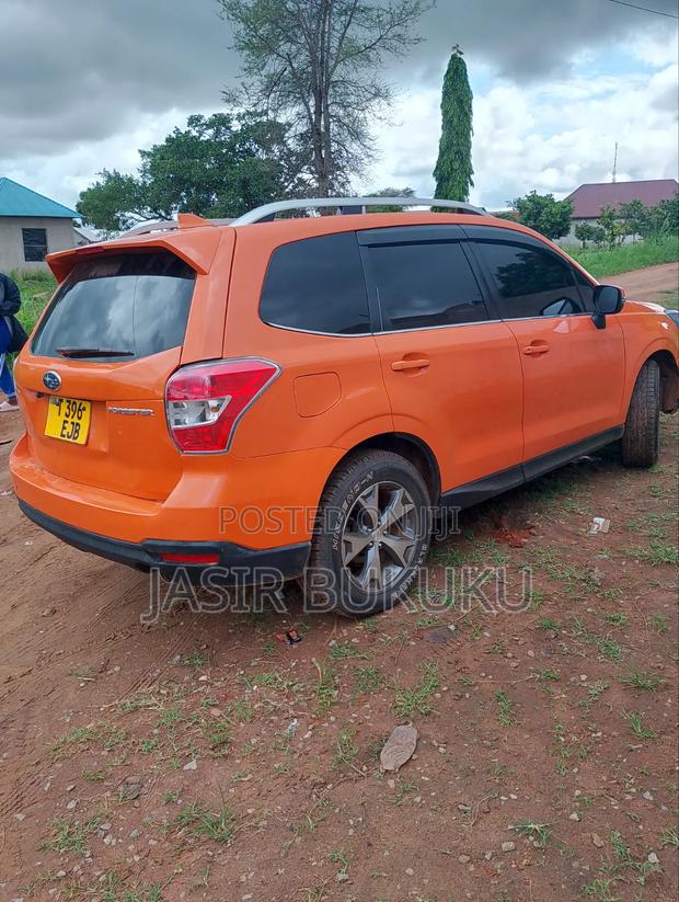 Subaru Forester 2014 Orange