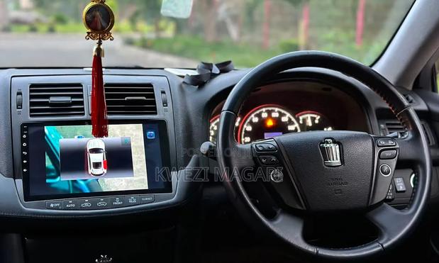 Toyota Crown 2009 Silver