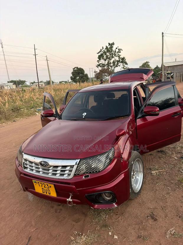 Subaru Forester 2004 Red