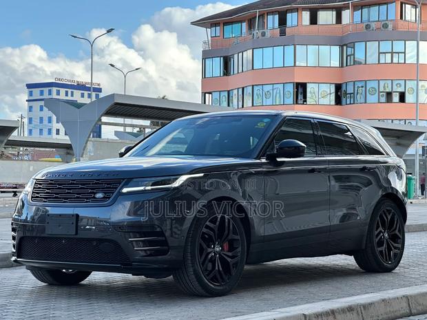 Land Rover Range Rover Velar 2024 Gray