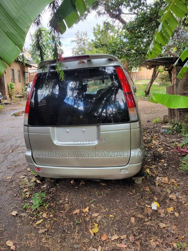 Toyota Noah 2.0 FWD (8 Seater) 2003 Silver