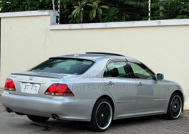 Toyota Crown 2007 Silver