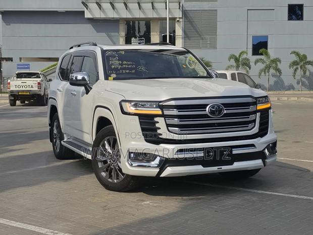 New Toyota Land Cruiser 2024 White