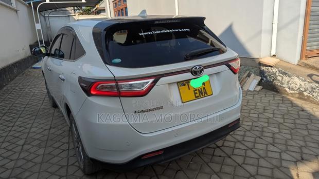 Toyota Harrier 2018 White