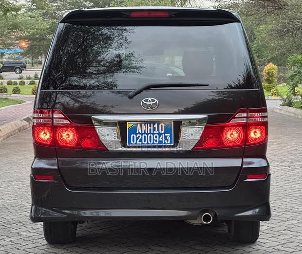 Toyota Alphard 2.4 Petrol FWD 2007 Black