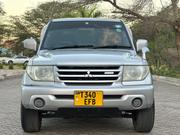 Mitsubishi Pajero 2002 Silver for sale