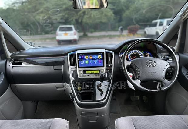 Toyota Alphard 2007 White